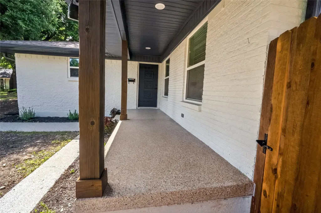 1708 High Point Circle Garland TX 75041