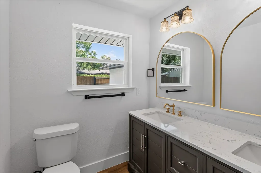 1708 High Point Circle Garland TX 75041