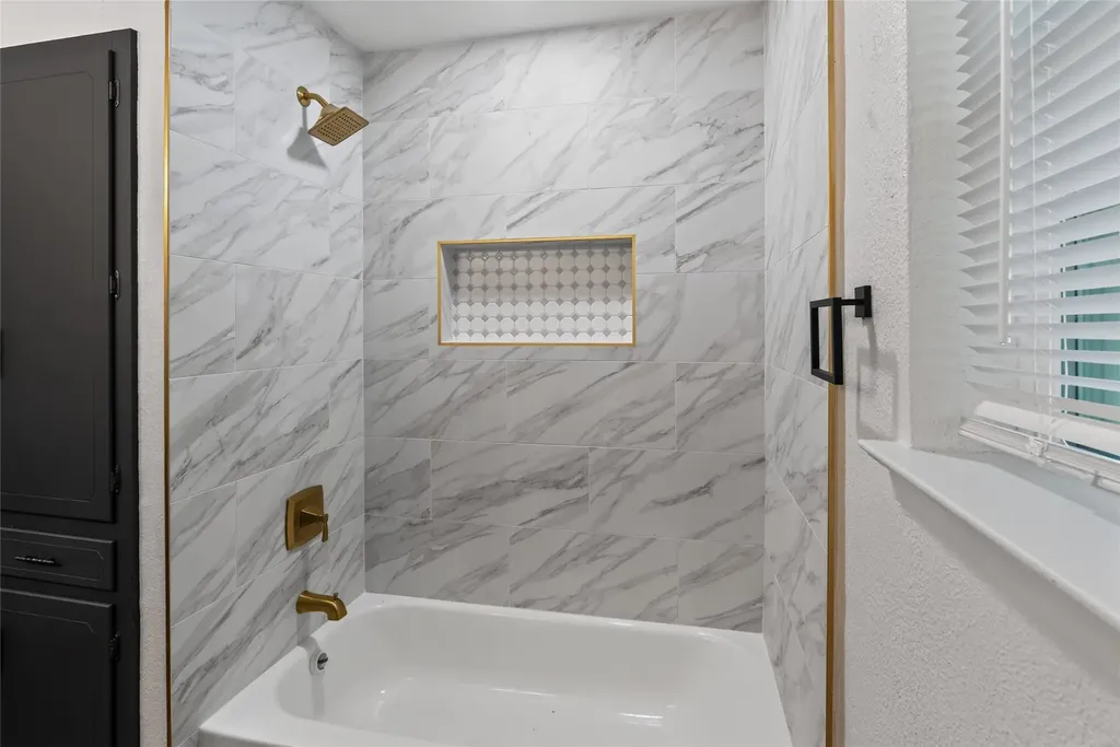 1708 High Point Circle Garland TX 75041