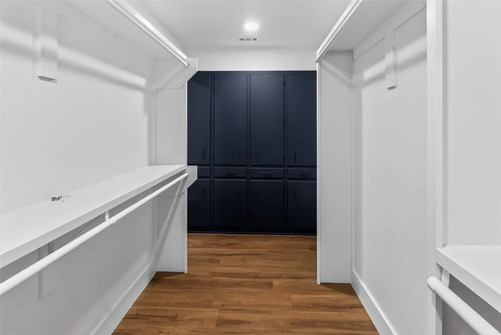 1708 High Point Circle Garland TX 75041