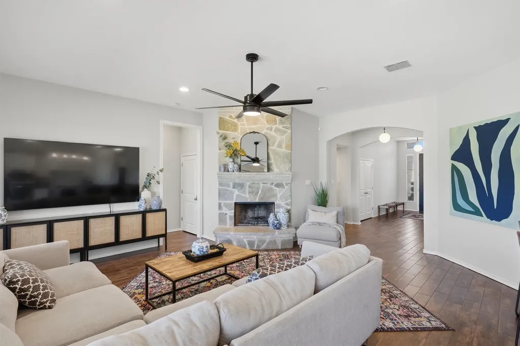 7224 Prestwick Terrace Benbrook TX 76126