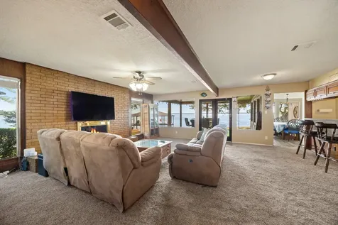 521 Nob Hill Lane Seven Points TX 75143