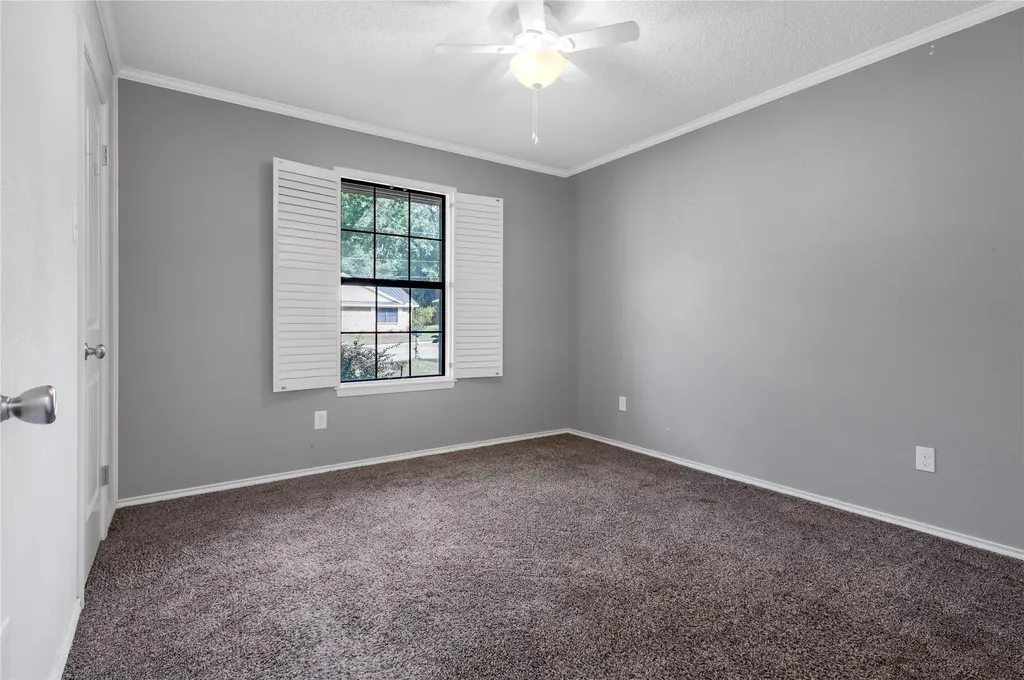1609 Robin Street Mineola TX 75773