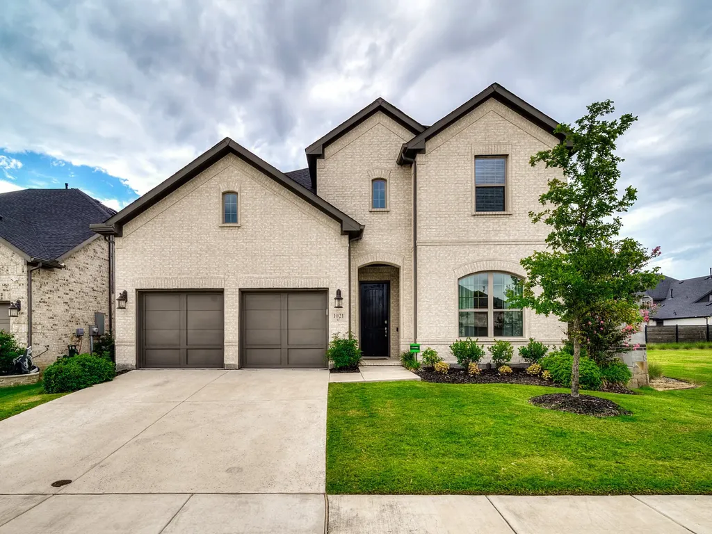 1021 Warner Ridge Northlake TX 76226