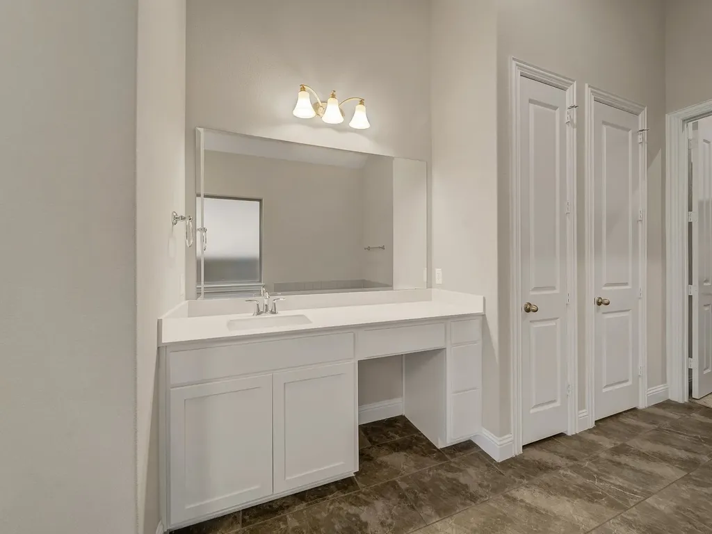 1021 Warner Ridge Northlake TX 76226