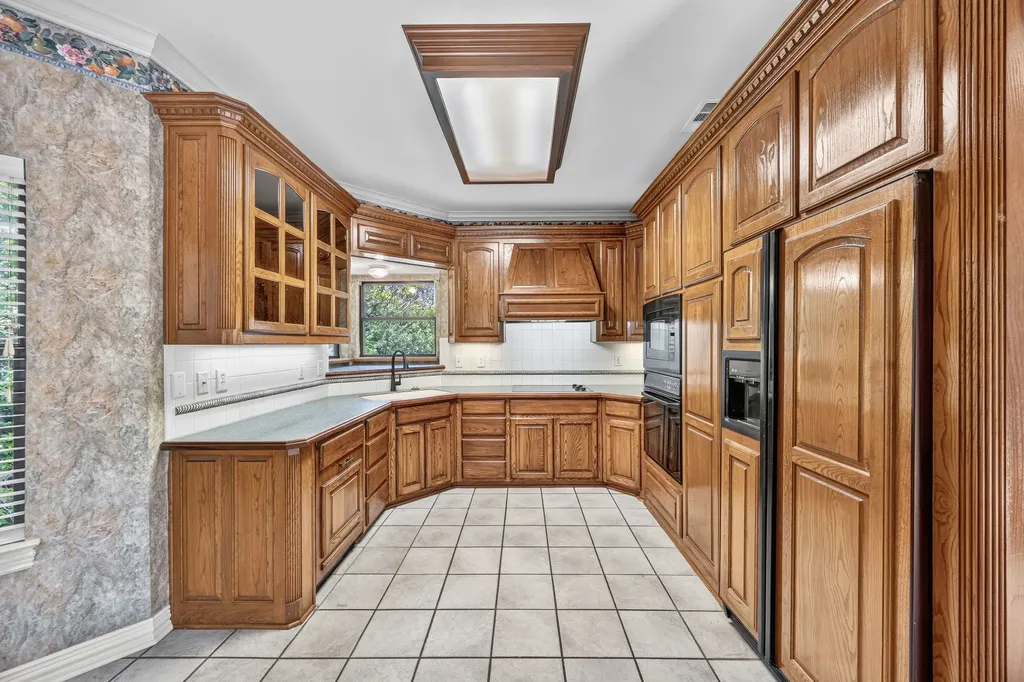 1207 Valley Trail Heath TX 75032
