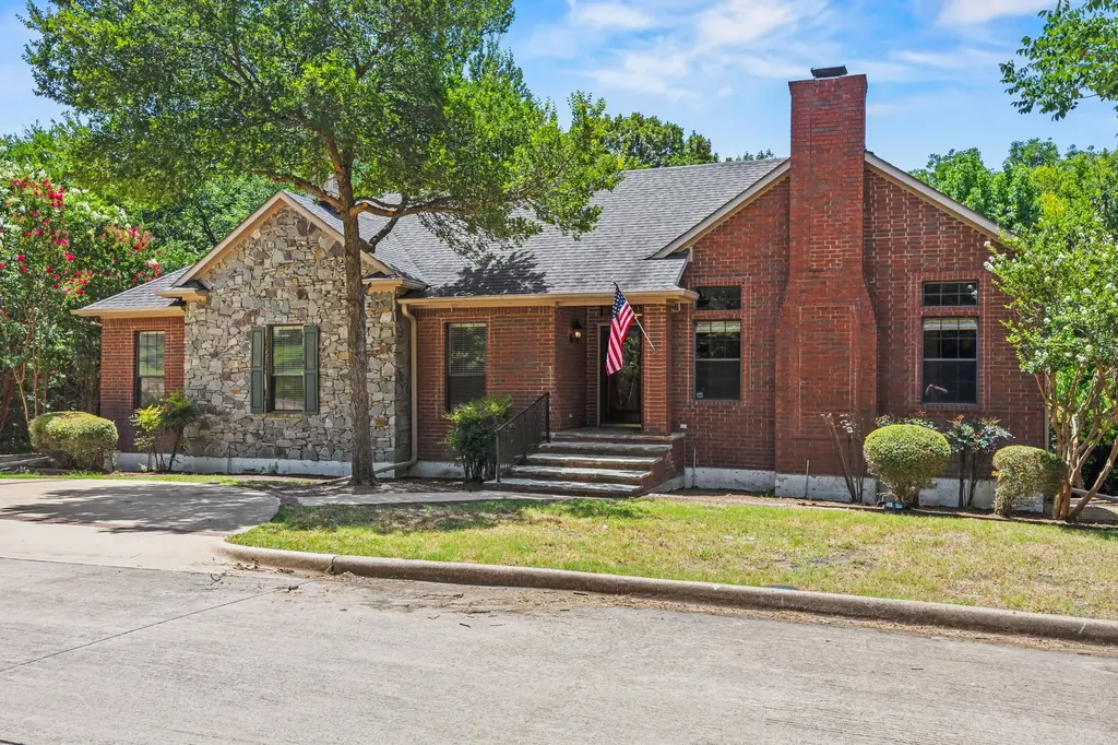 1207 Valley Trail Heath TX 75032