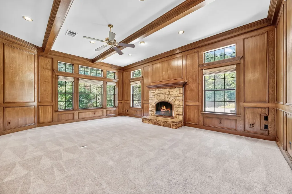 1207 Valley Trail Heath TX 75032