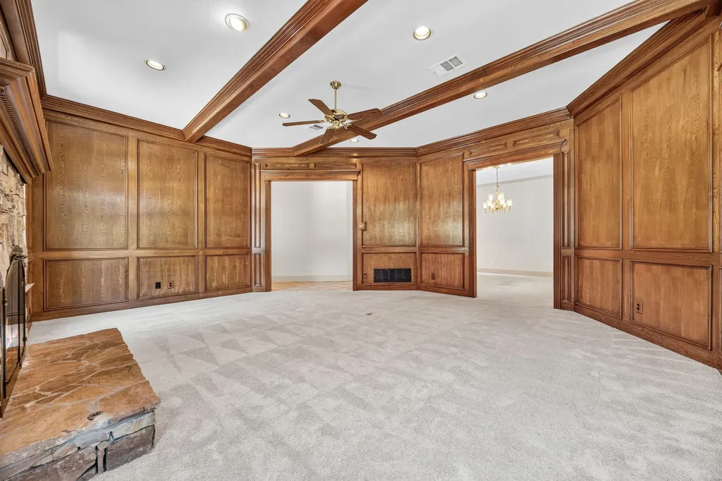 1207 Valley Trail Heath TX 75032