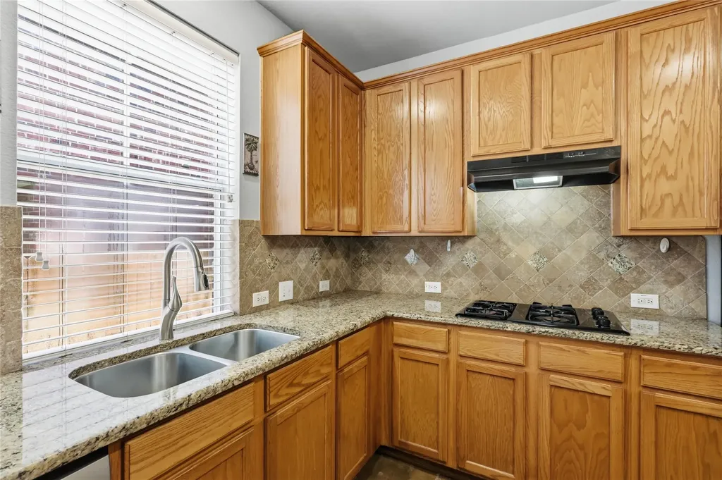 5913 Independence Court Rowlett TX 75089
