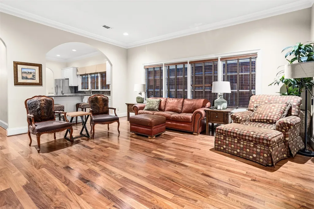 3637 Crestline Road Fort Worth TX 76107