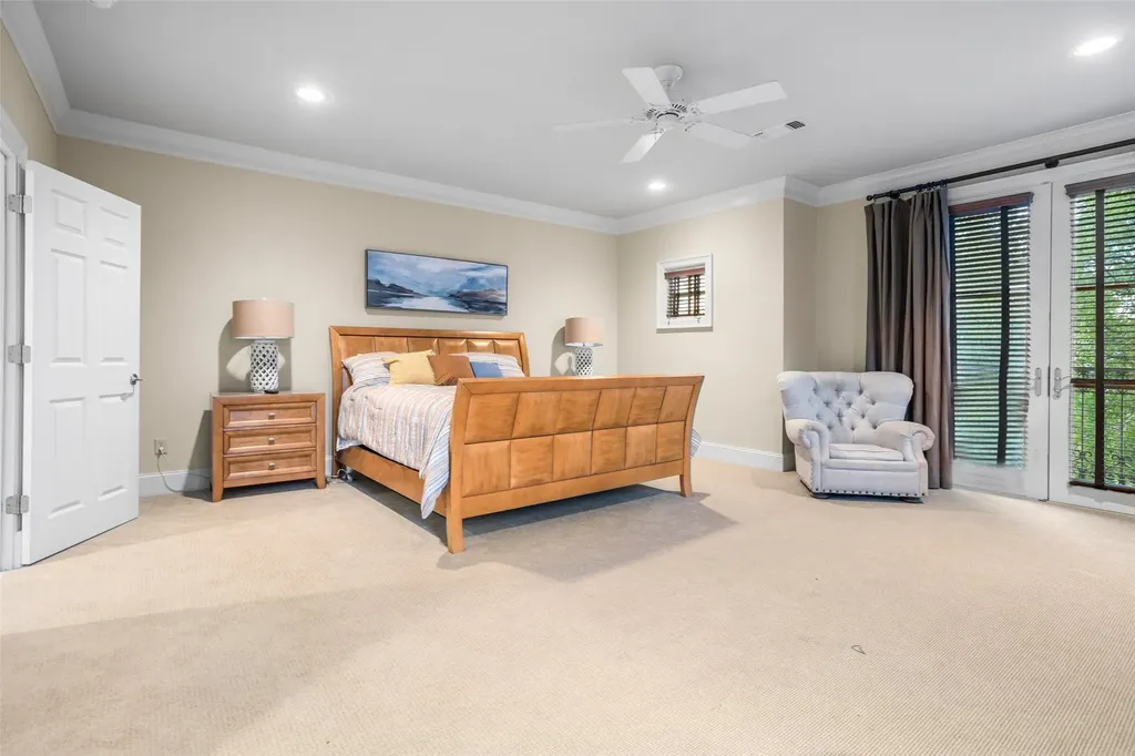 3637 Crestline Road Fort Worth TX 76107