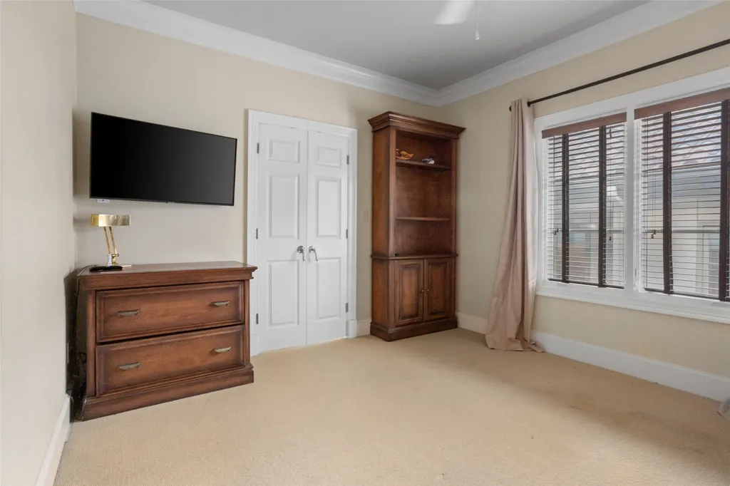 3637 Crestline Road Fort Worth TX 76107