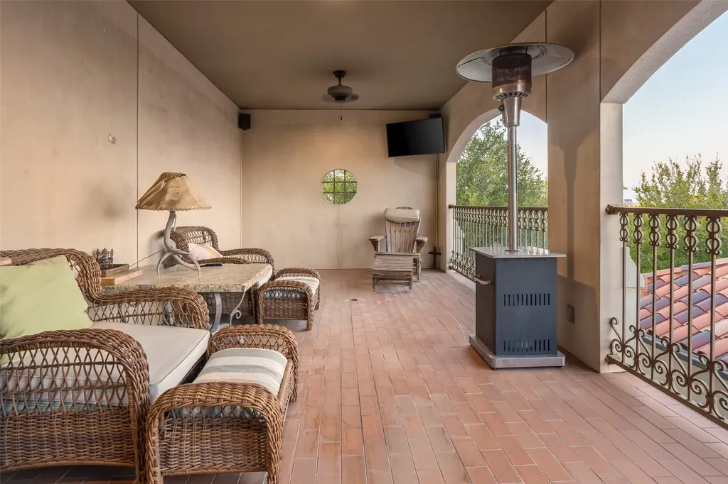 3637 Crestline Road Fort Worth TX 76107