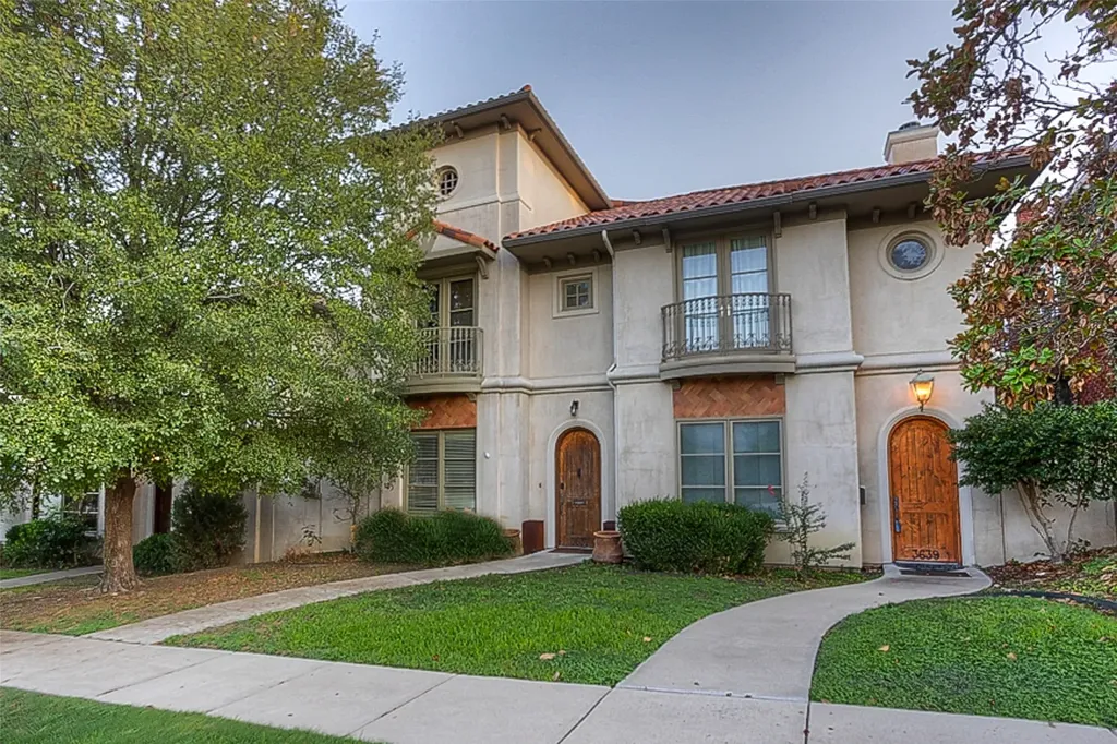 3637 Crestline Road Fort Worth TX 76107