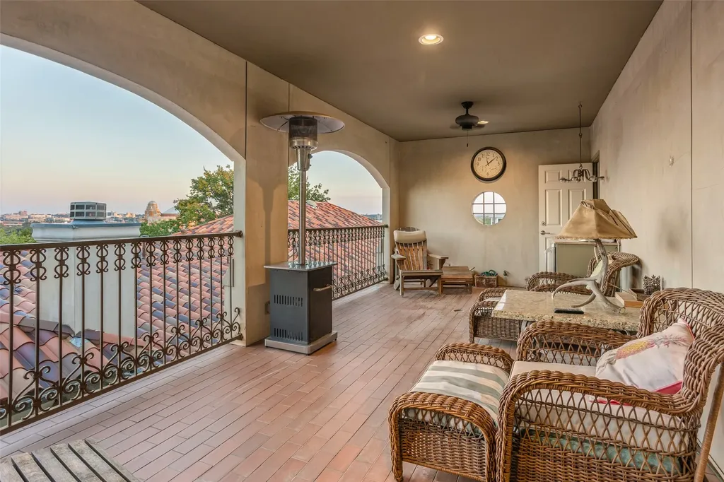 3637 Crestline Road Fort Worth TX 76107