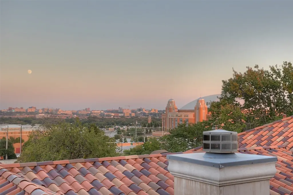 3637 Crestline Road Fort Worth TX 76107