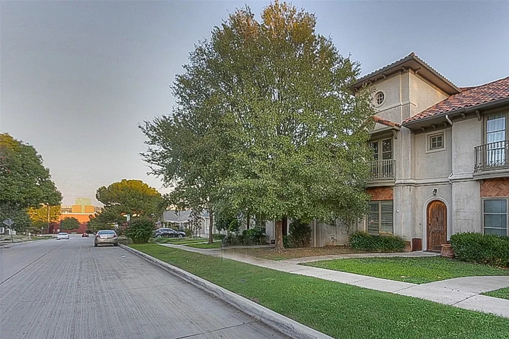3637 Crestline Road Fort Worth TX 76107