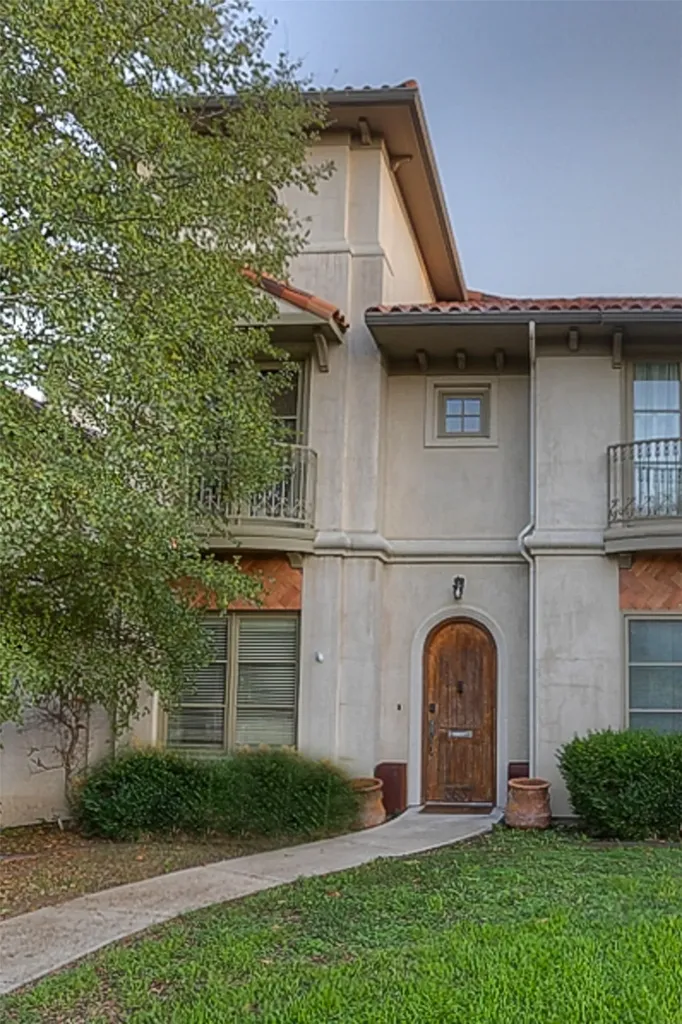 3637 Crestline Road Fort Worth TX 76107