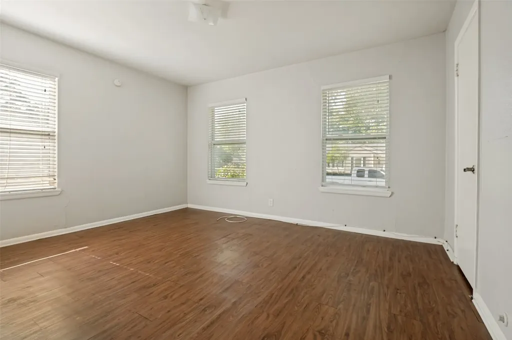 1413 Marydale Drive Arlington TX 76013