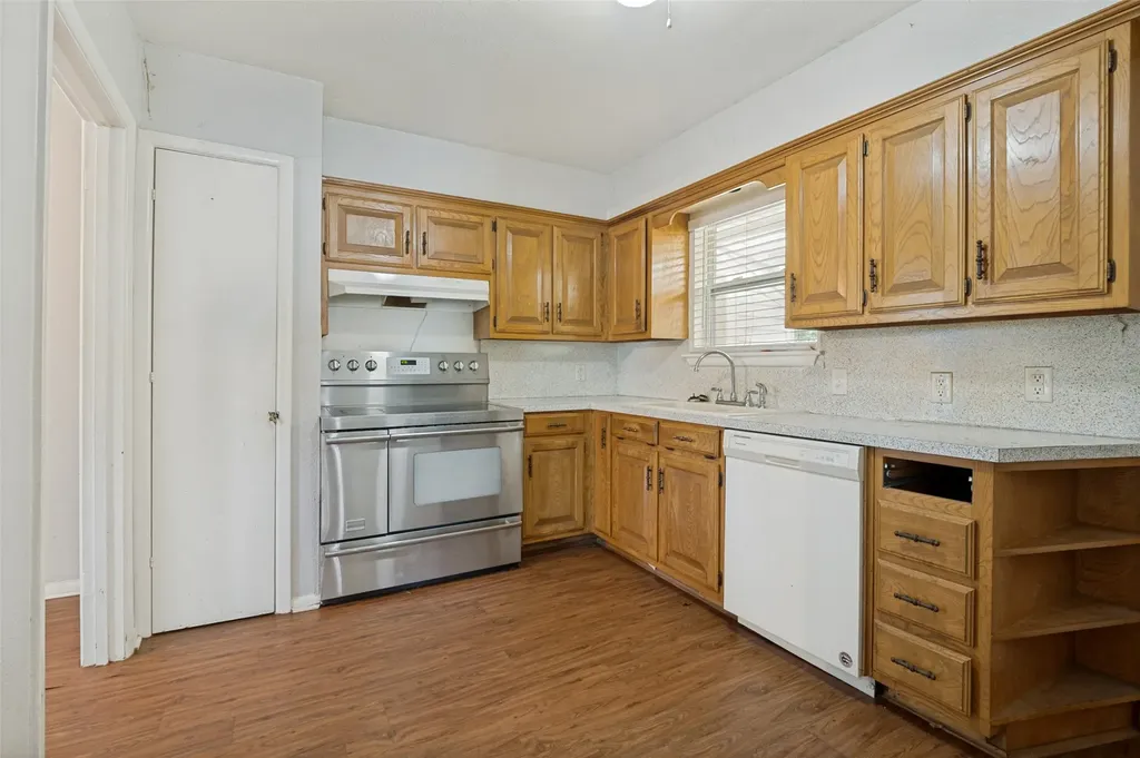 1413 Marydale Drive Arlington TX 76013