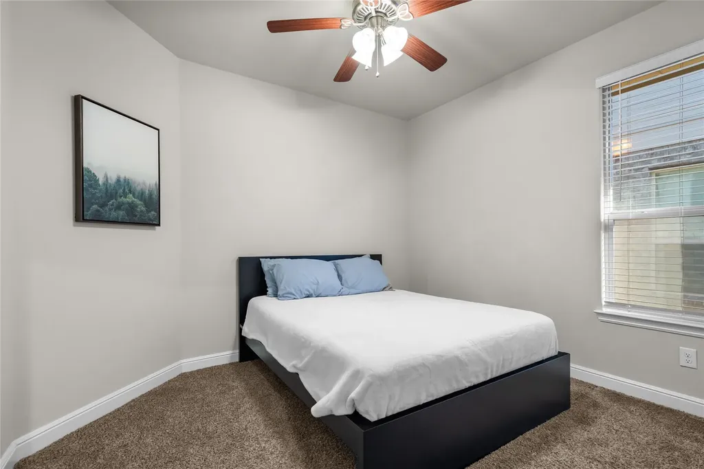5525 Round Hill Road Denton TX 76210