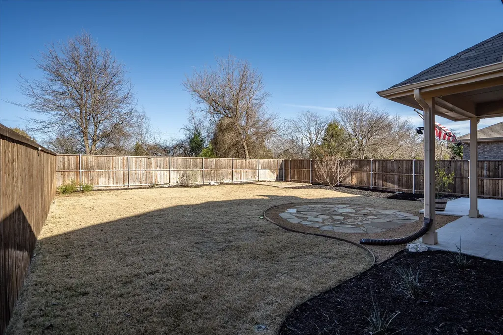 5525 Round Hill Road Denton TX 76210