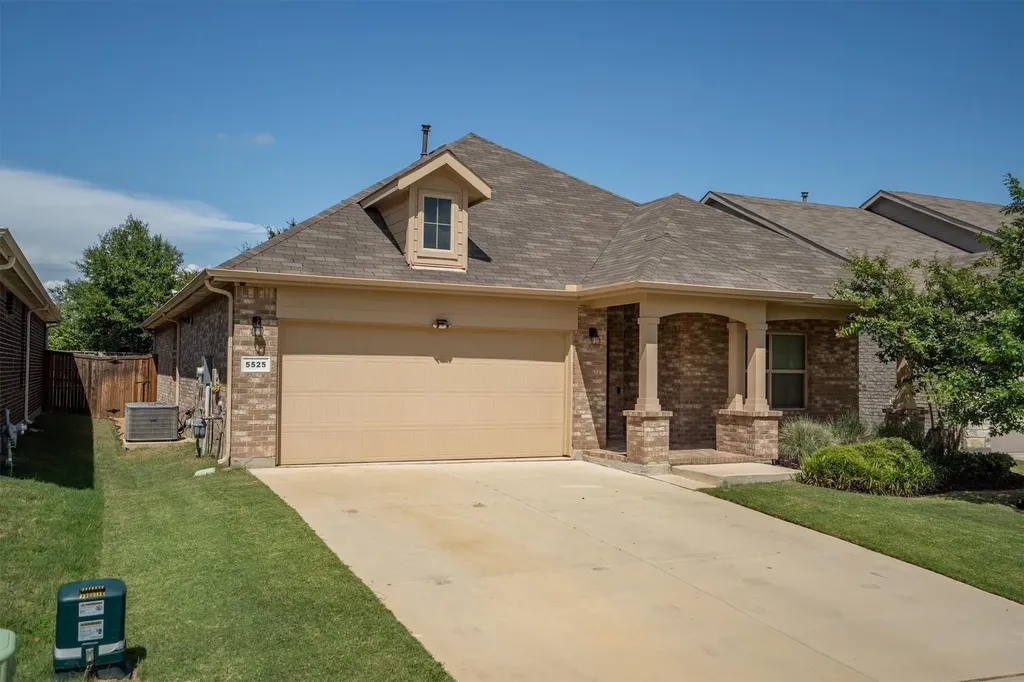 5525 Round Hill Road Denton TX 76210
