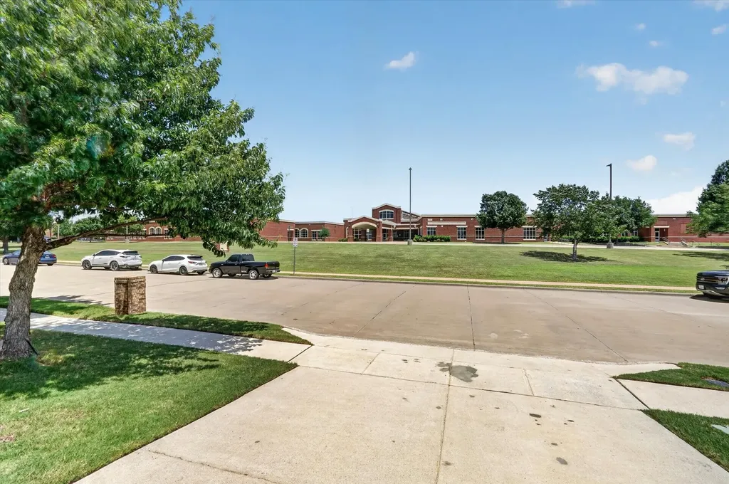 441 E Wishbone Lane Fort Worth TX 76052