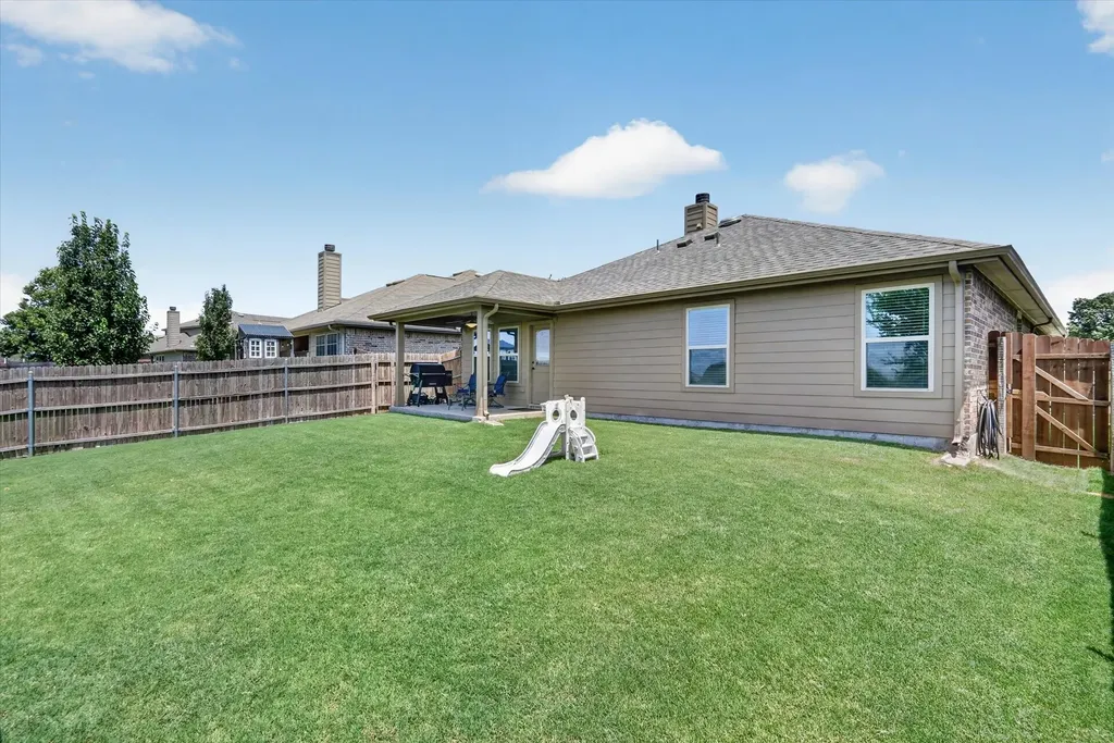 441 E Wishbone Lane Fort Worth TX 76052