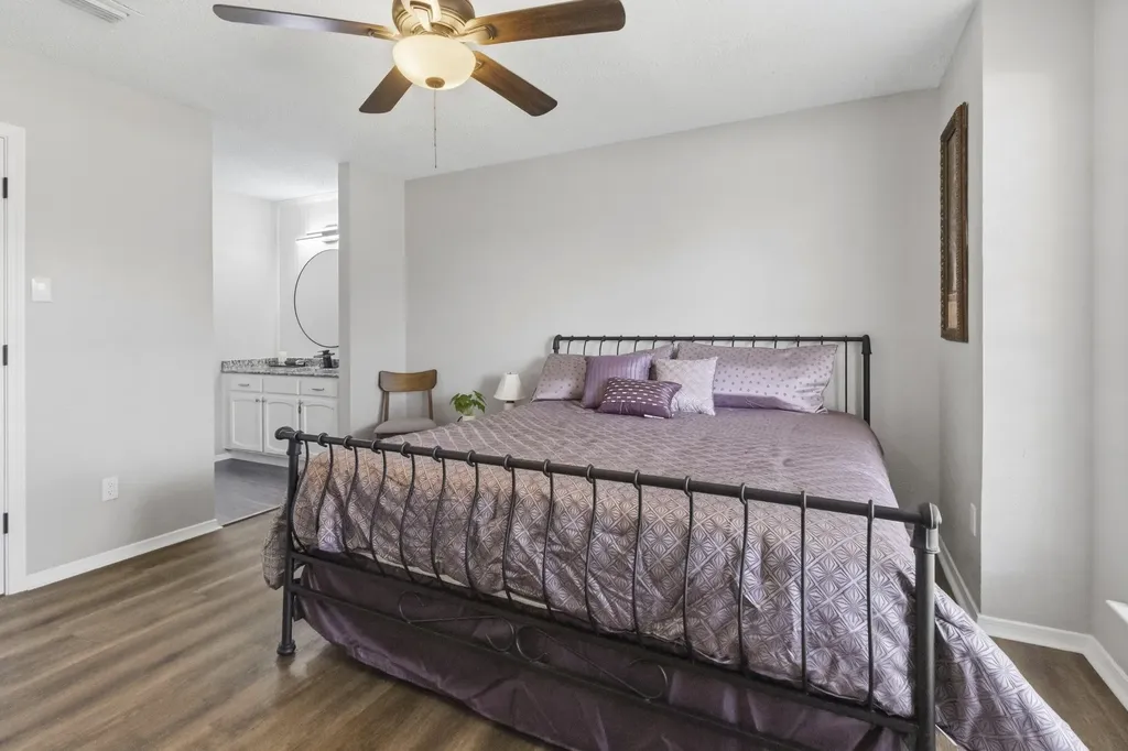 1803 Sherwood Place Carrollton TX 75006
