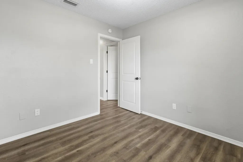 1803 Sherwood Place Carrollton TX 75006