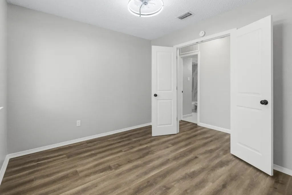 1803 Sherwood Place Carrollton TX 75006