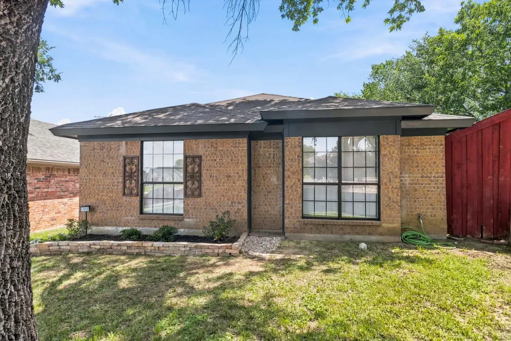 1803 Sherwood Place Carrollton TX 75006