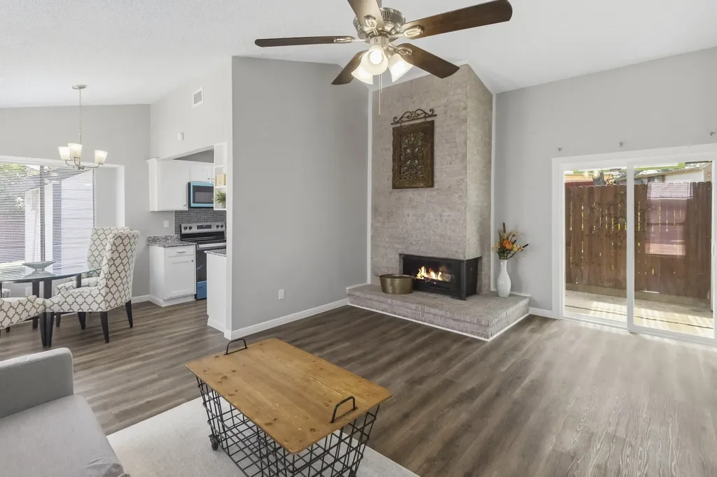 1803 Sherwood Place Carrollton TX 75006