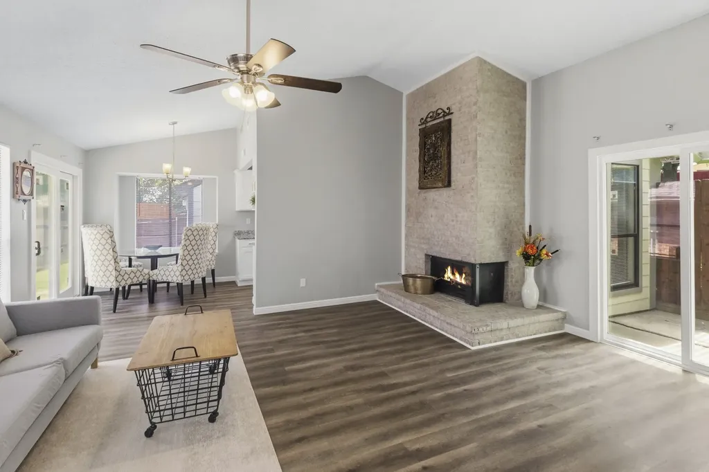 1803 Sherwood Place Carrollton TX 75006
