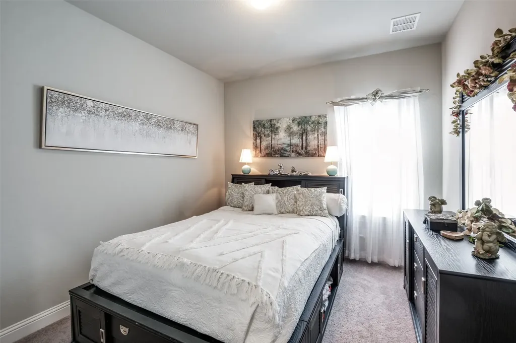 1560 Windermere Way Farmers Branch TX 75234