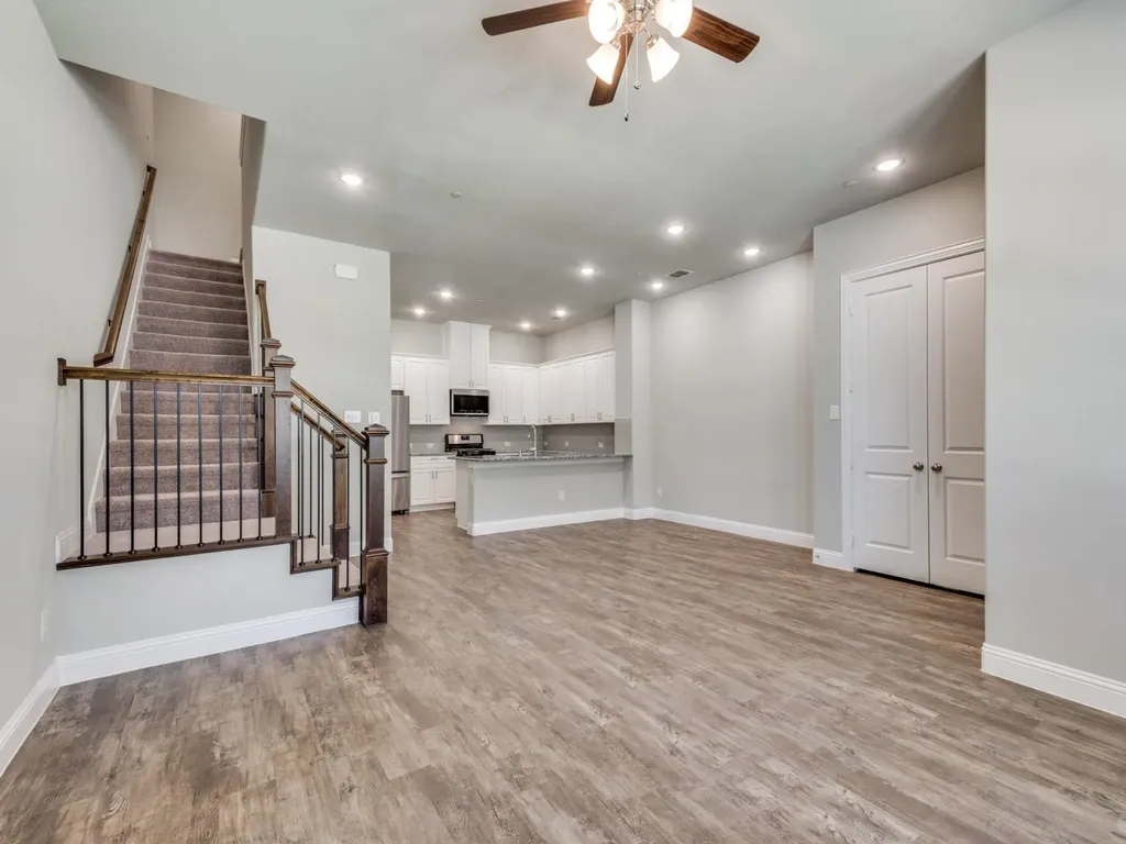1560 Windermere Way Farmers Branch TX 75234