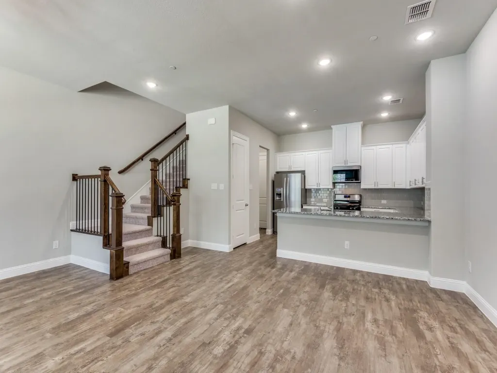 1560 Windermere Way Farmers Branch TX 75234