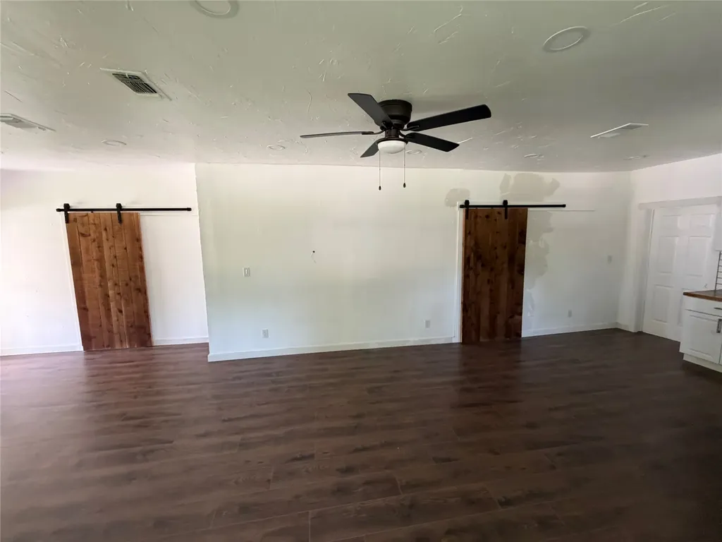 1212 Earl Street Commerce TX 75428