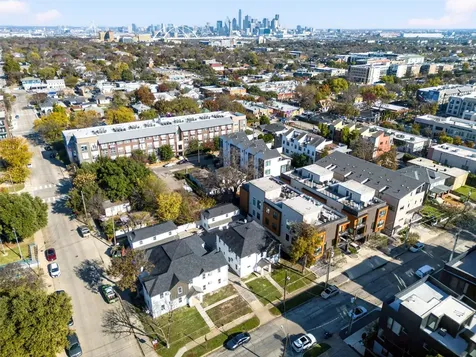 435 W 9th Street Dallas TX 75208