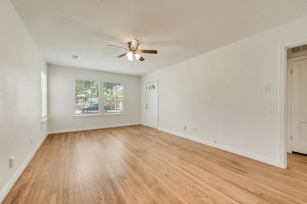 1223 Casa Vale Drive Dallas TX 75218