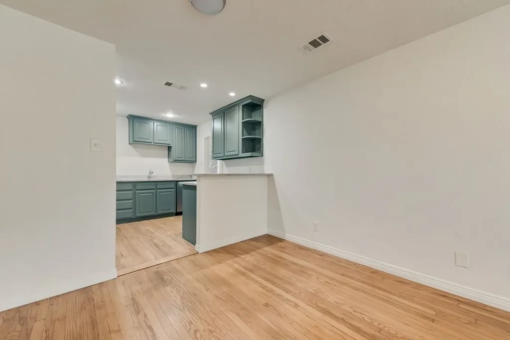 1223 Casa Vale Drive Dallas TX 75218