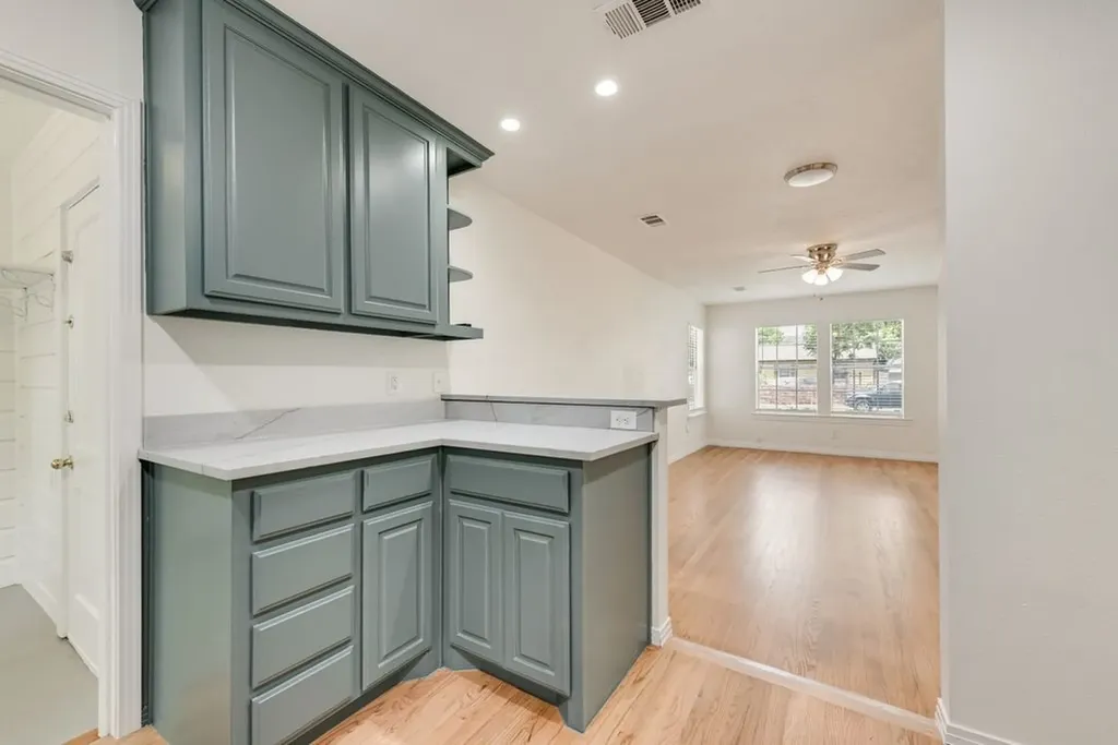 1223 Casa Vale Drive Dallas TX 75218