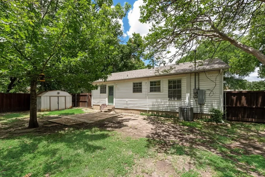 1223 Casa Vale Drive Dallas TX 75218