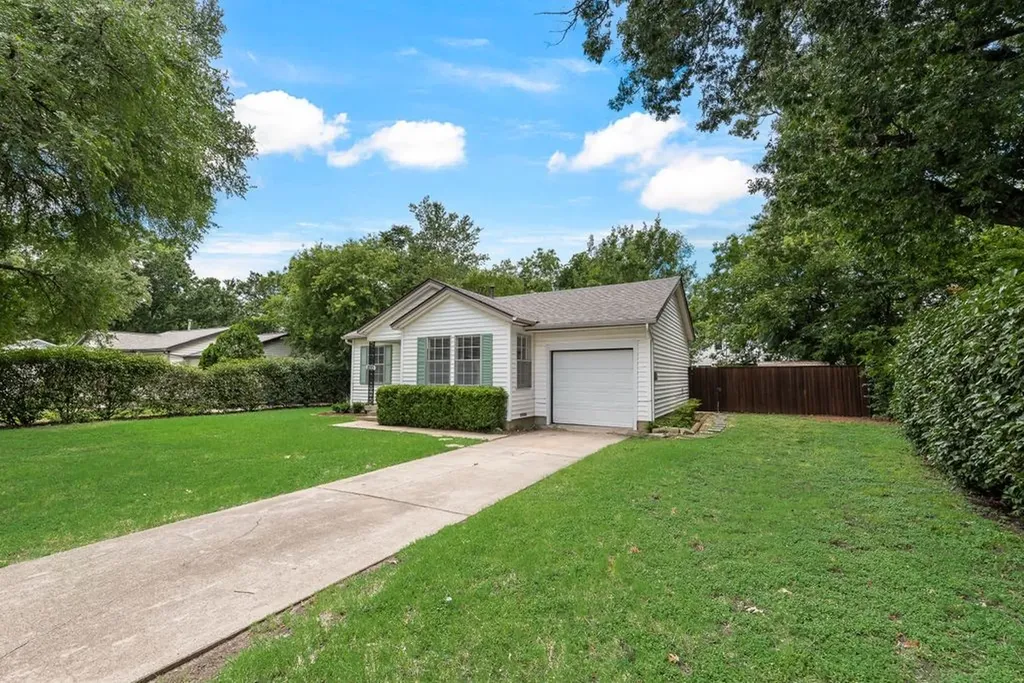 1223 Casa Vale Drive Dallas TX 75218