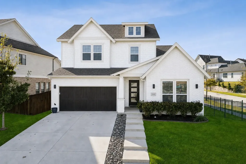 2000 Crescent Street Fort Worth TX 76008