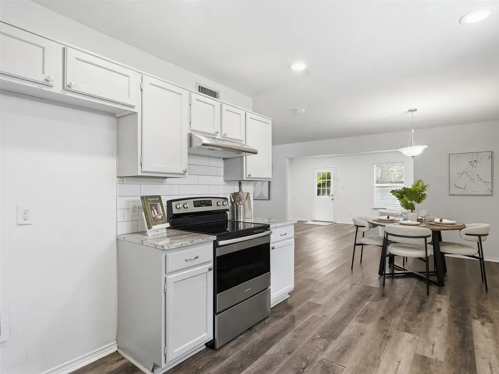 6205 Fernwood Drive Arlington TX 76001