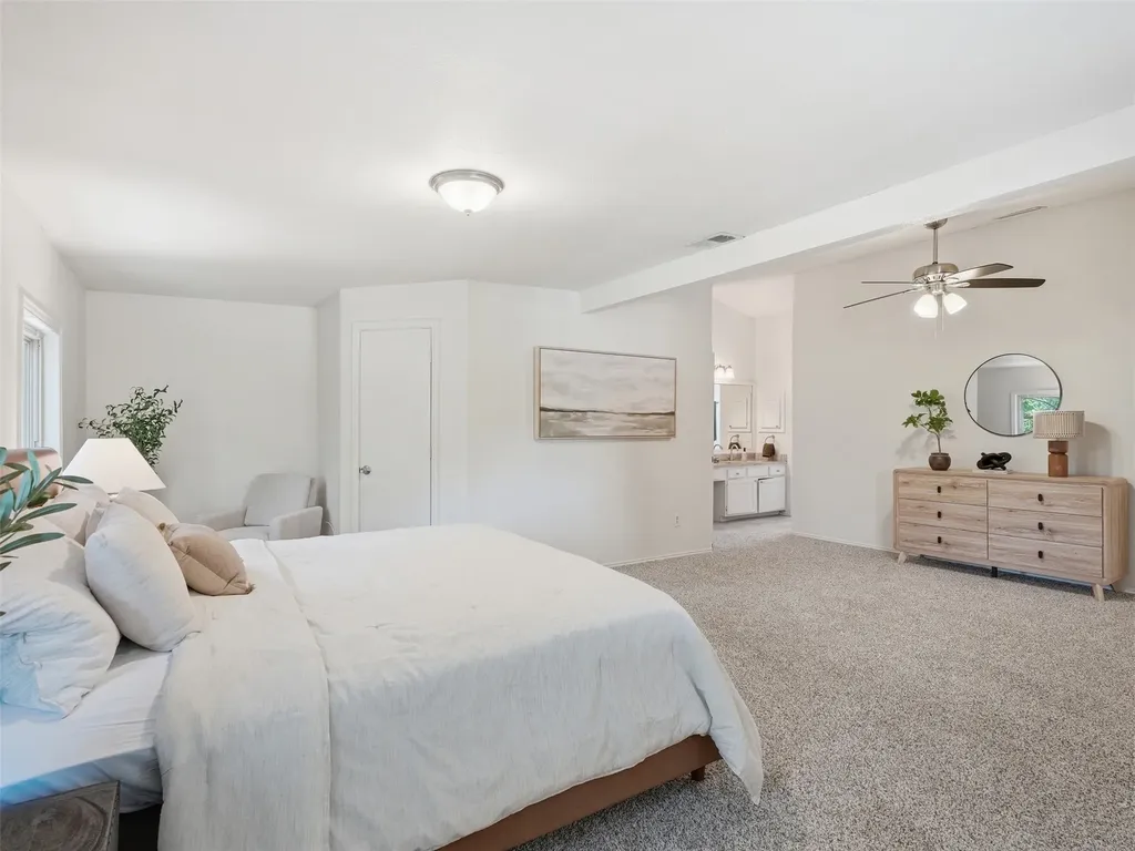 6205 Fernwood Drive Arlington TX 76001