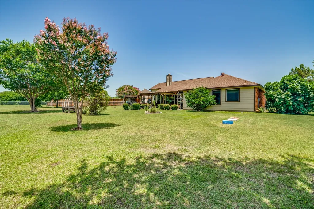 6626 Meadow Ridge Circle Nevada TX 75173